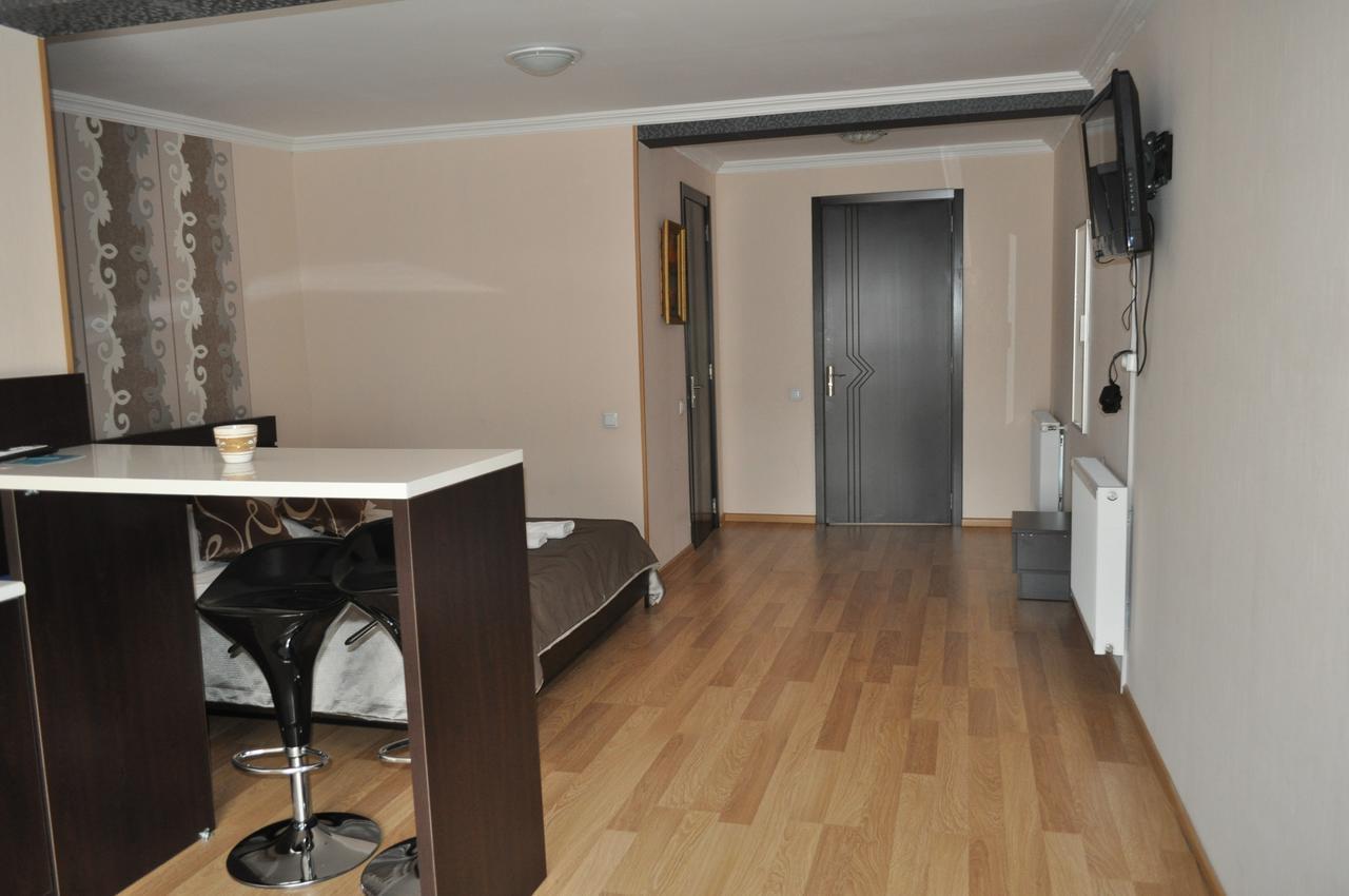 Hotel Your Comfort Tbilisi Exterior photo