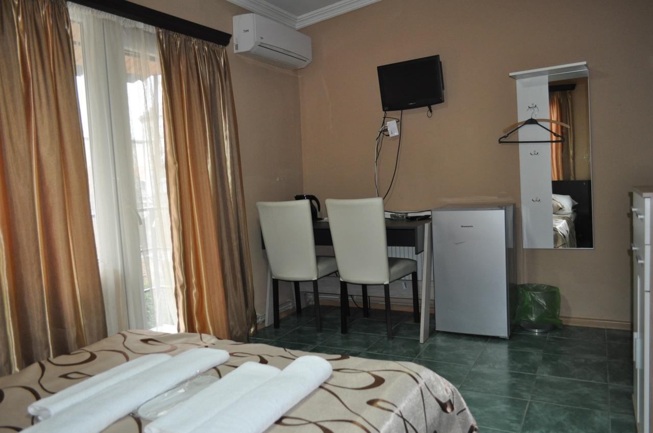 Hotel Your Comfort Tbilisi Exterior photo